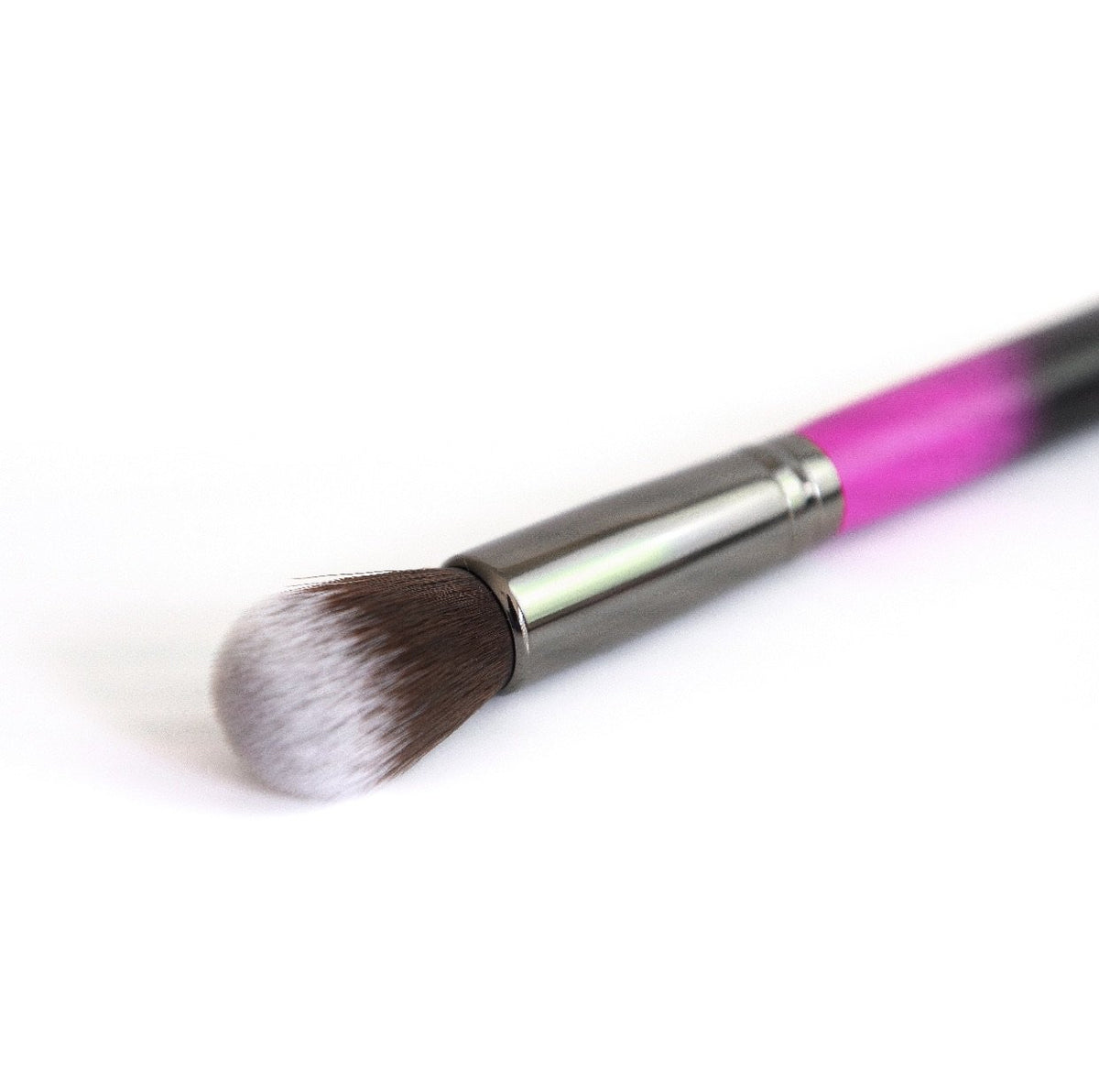 Stippling Brush  L.A. Girl Cosmetics